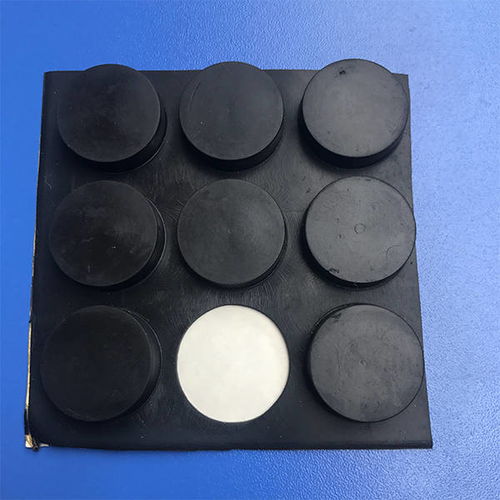 深圳硅膠墊誠(chéng)信企業(yè)推薦 正裕橡塑制品廠堅(jiān)守品質(zhì)為本