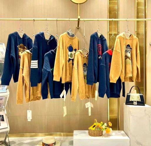 掘金 behind the seams 探索全國知名外貿服裝批發市場的獨特魅力
